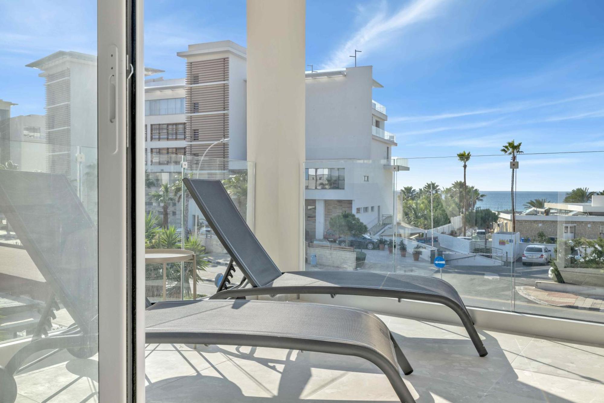 Phaedrus Living: Seaview Luxury Flat Limnaria 150 Apartment Paphos Ngoại thất bức ảnh